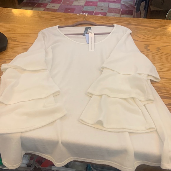 Brand new plus size top! - Picture 1 of 5
